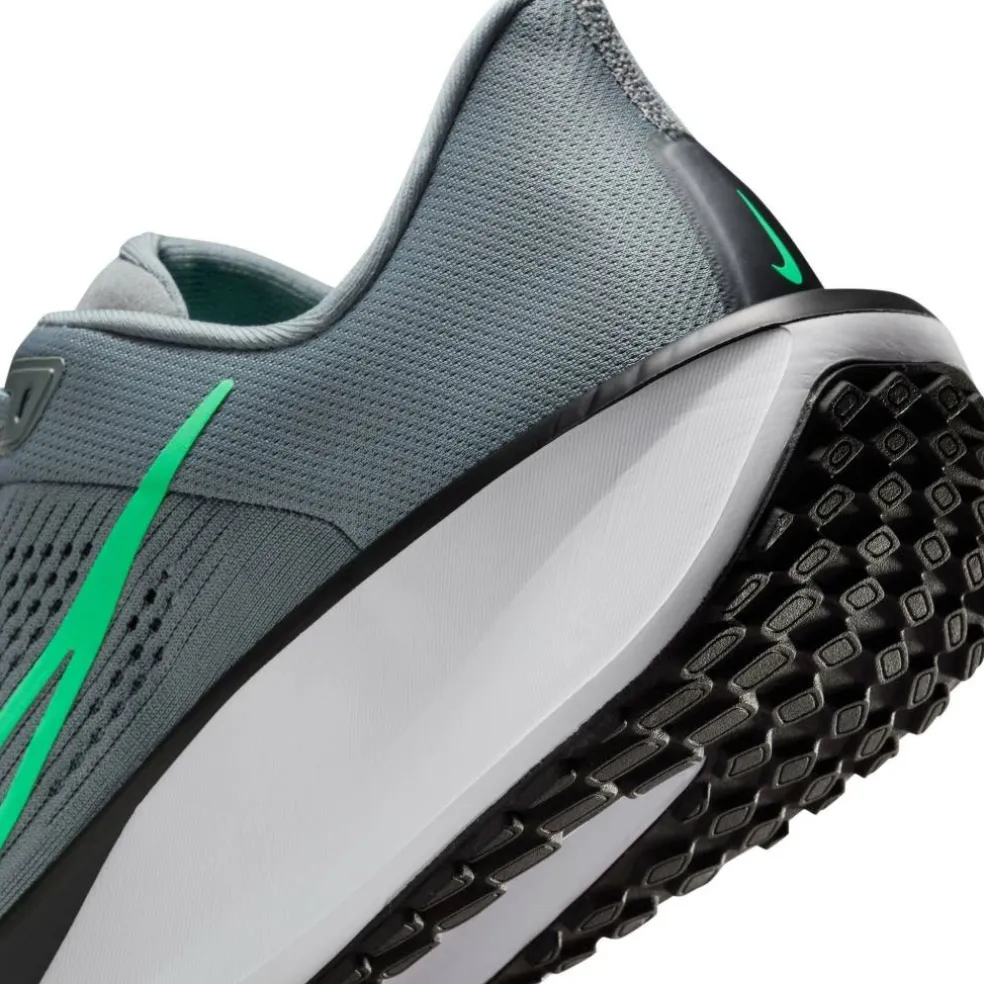 Quest 6 Mens Road Running Shoes