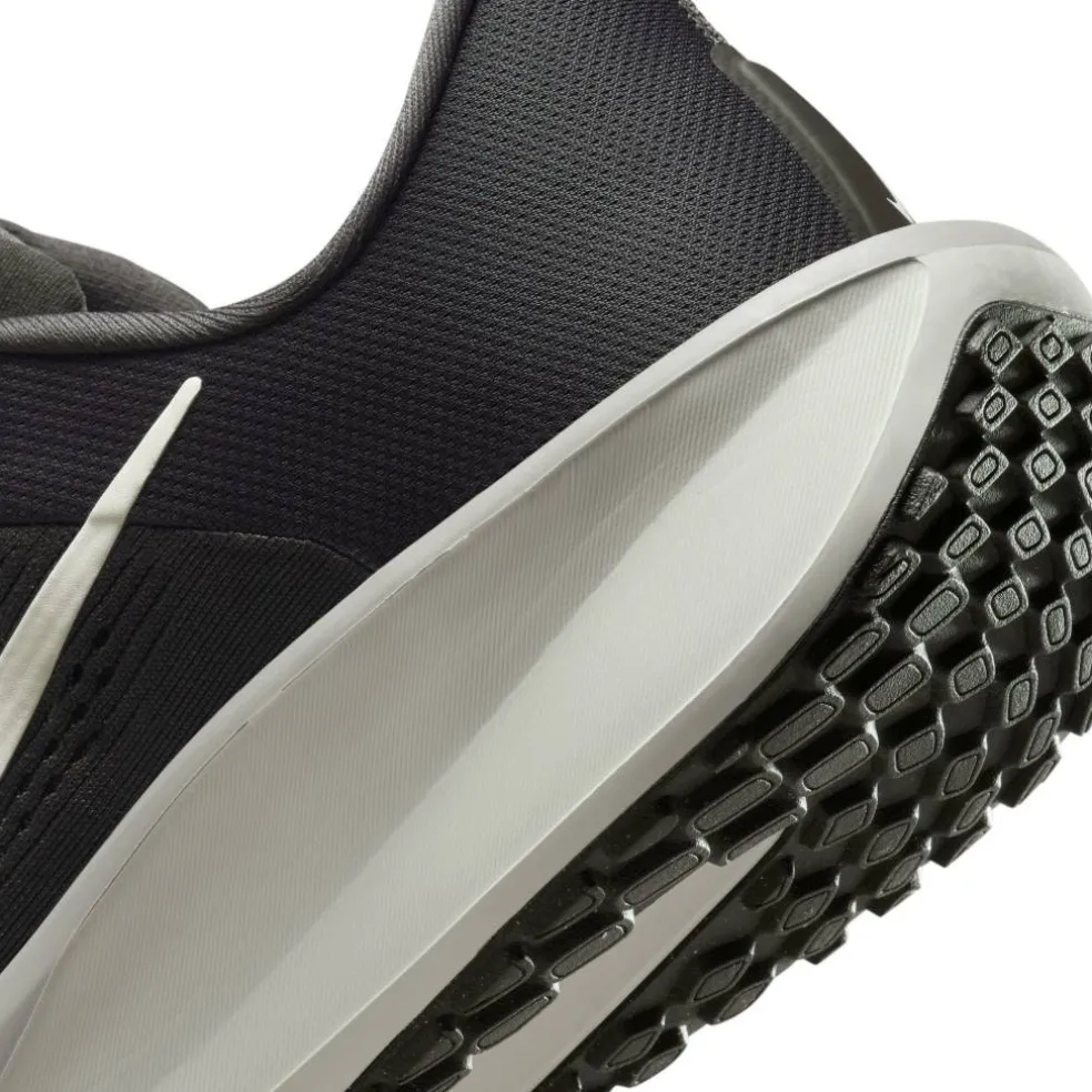 Quest 6 Mens Road Running Shoes