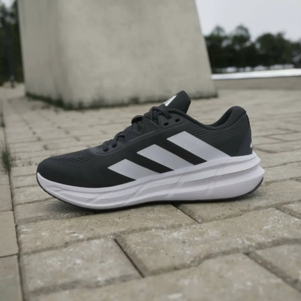 Questar 3 Mens Running Shoes