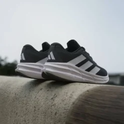 Questar 3 Mens Running Shoes
