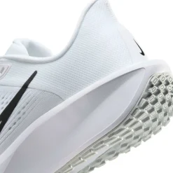 Quest 6 Womens Road Running Shoes