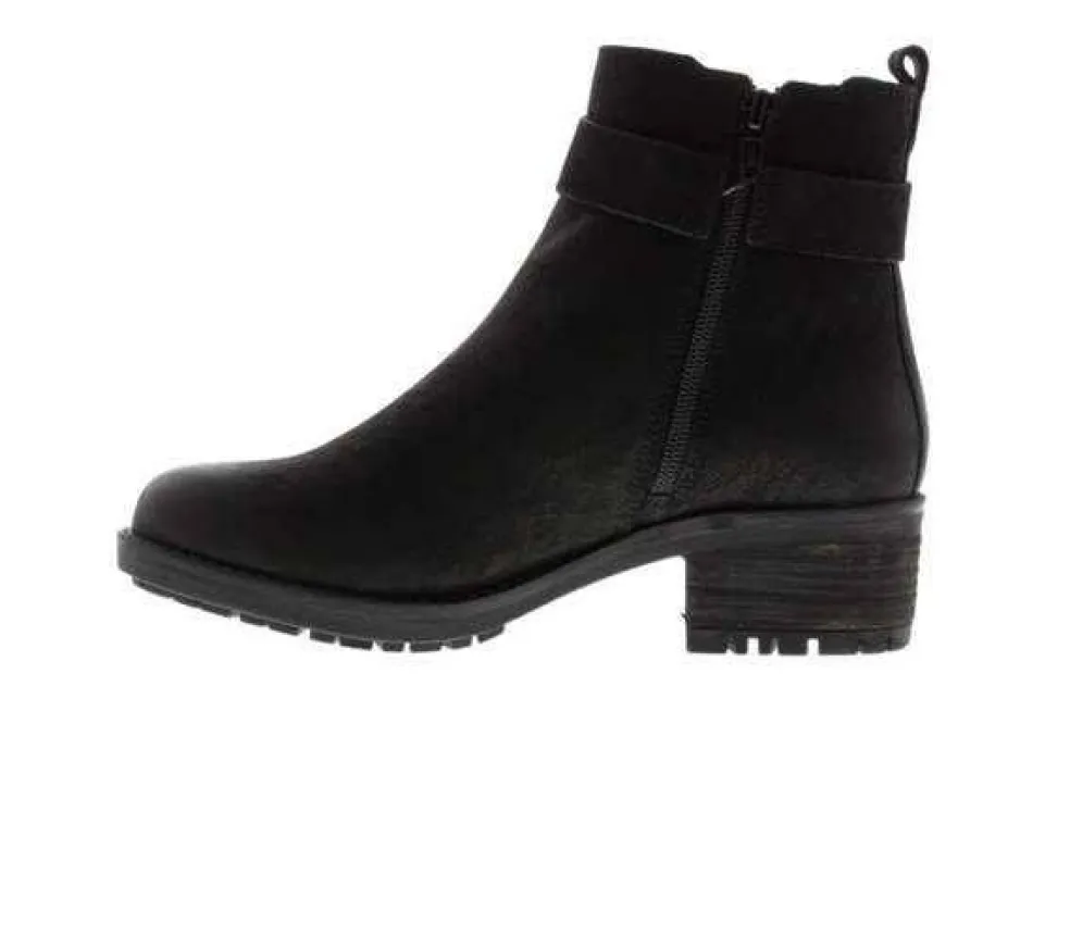 Rugged Buckle Boots