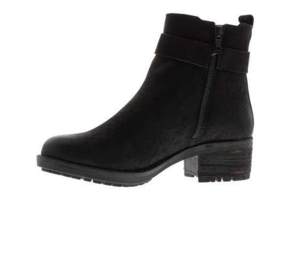 Rugged Buckle Boots