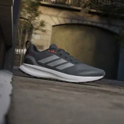 Runfalcon 5 TR Running Shoes mens