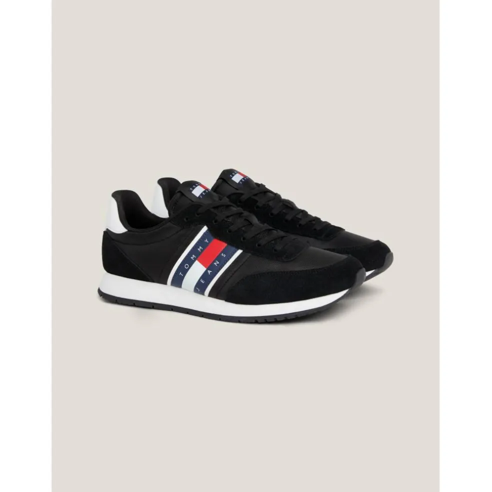 Runner Casual ESS Trainers