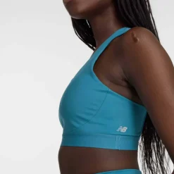 Sleek Medium Support Pocket Sports Bra