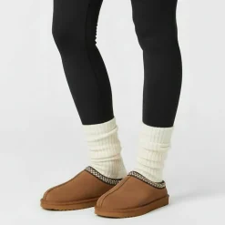 Slip-On Snug Womens