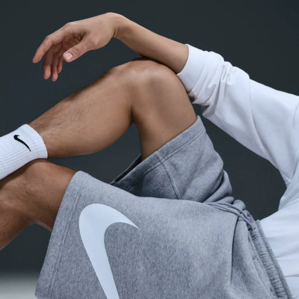 Sportswear Club Men's Graphic Shorts