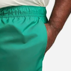 Sportswear Essentials Men's Woven Flow Shorts
