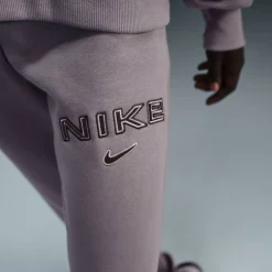 Sportswear Phoenix Fleece Women's Mid-Rise Logo Sweatpants