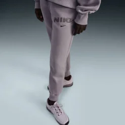 Sportswear Phoenix Fleece Women's Mid-Rise Logo Sweatpants