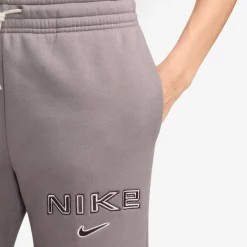 Sportswear Phoenix Fleece Women's Mid-Rise Logo Sweatpants