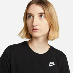 Sportswear Women's Club T-Shirt
