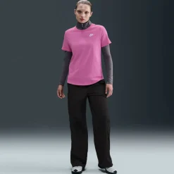 Sportswear Women's Club T-Shirt