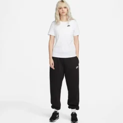 Sportswear Women's Club T-Shirt