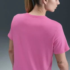 Sportswear Women's Club T-Shirt
