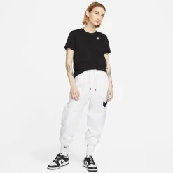 Sportswear Women's Club T-Shirt
