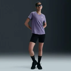 Sportswear Women's Club T-Shirt