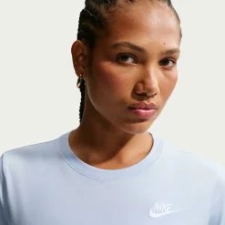 Sportswear Women's Club T-Shirt