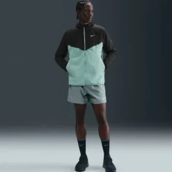 Stride Jacket