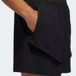 Studio Tech Shorts Mens
