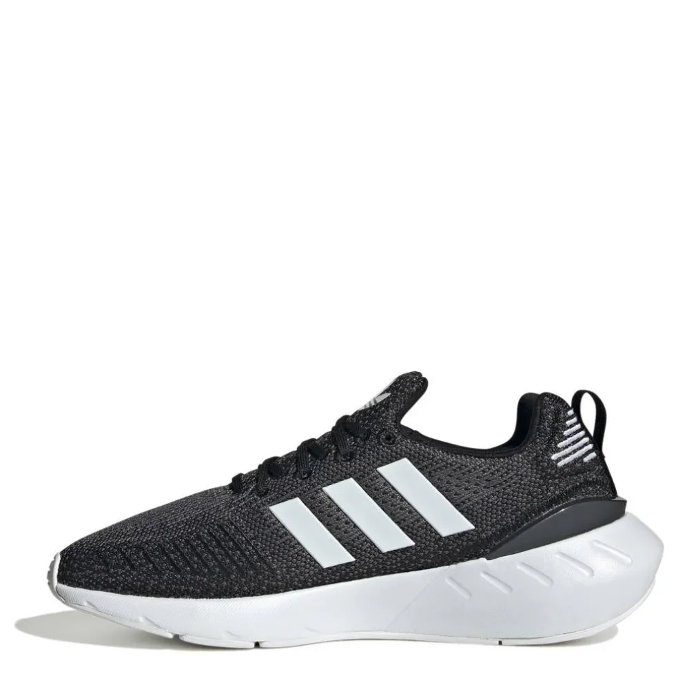 Swift Run 22 Shoes Womens