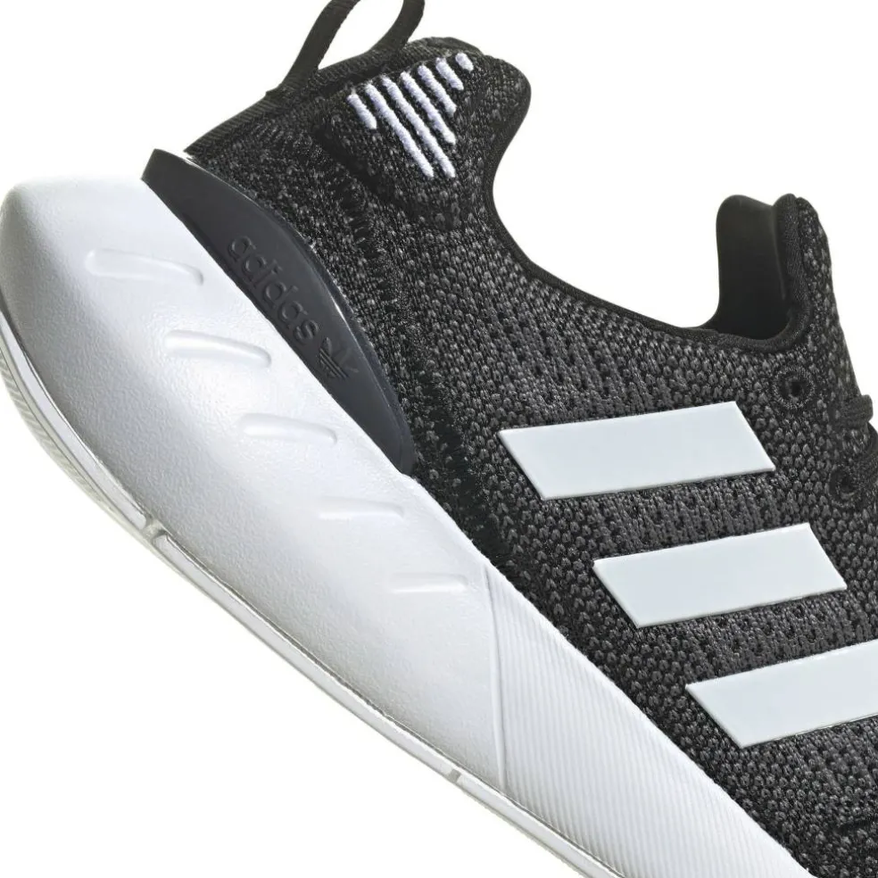 Swift Run 22 Shoes Womens