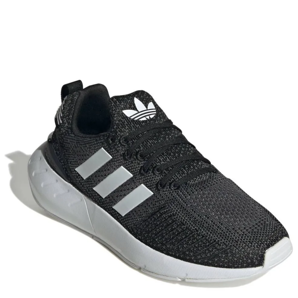 Swift Run 22 Shoes Womens