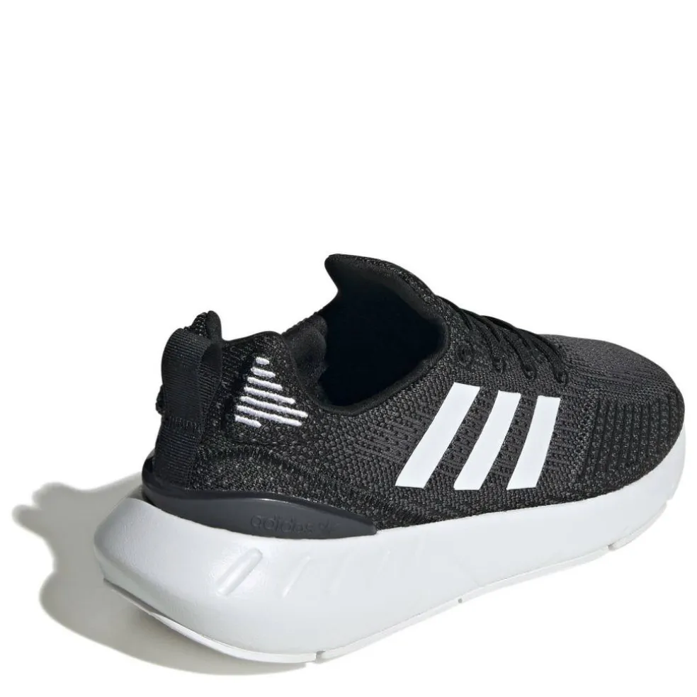 Swift Run 22 Shoes Womens