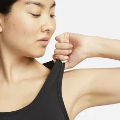 Swoosh High Support Women's Padded Adjustable Sports Bra
