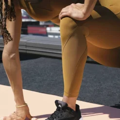 Tailored HIIT Training 7/8 Leggings Womens