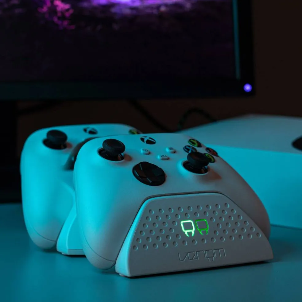 Twin Docking Station Fox Xbox Series X/S and One (White)