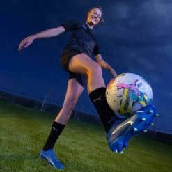 Ultra Ultimates.1 Womens Firm Ground Football Boots