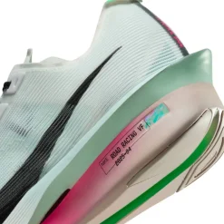 Vaporfly 4 Road Running Shoes Womens
