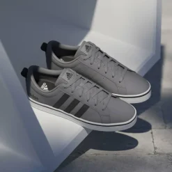 VS Pace Trainers Mens