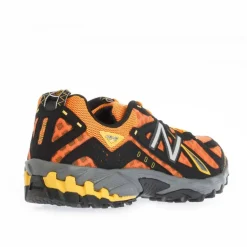 610 V1 Trainers