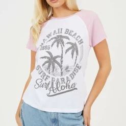 Womens Contrat Raglan Sleeve T-shirt with Hawaii Graphic