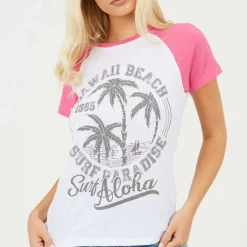 Womens Contrat Raglan Sleeve T-shirt with Hawaii Graphic