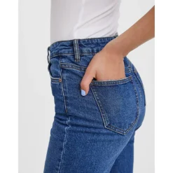 Women's Drew Straight Leg Jeans