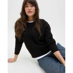 Women's Global Knitted Crew Neck Jumper