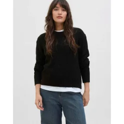 Women's Global Knitted Crew Neck Jumper