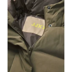 Women's Global Short Puffer Jacket