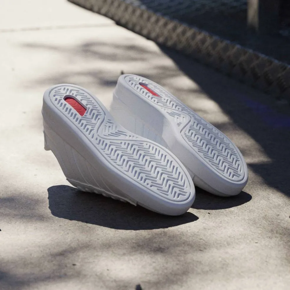 Womens Grand Court Sneakers