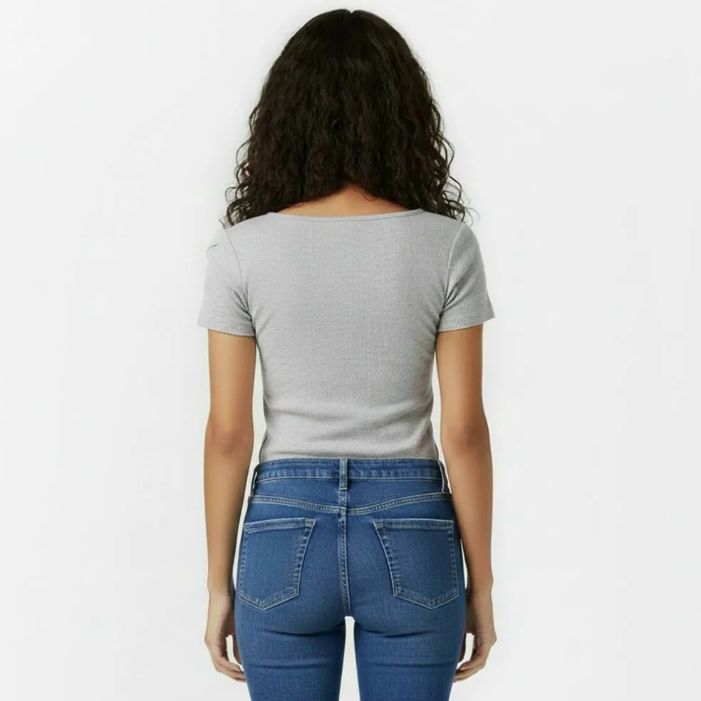 Women's Long-Sleeve T-Shirt