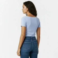 Women's Long-Sleeve T-Shirt