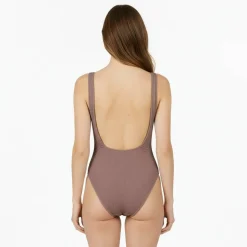 Women's Non Padded Wired Scoop Neck Swimsuit