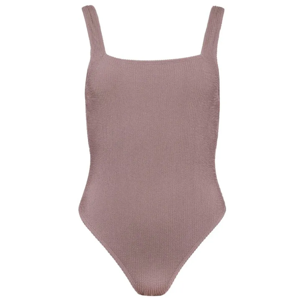 Women's Non Padded Wired Scoop Neck Swimsuit