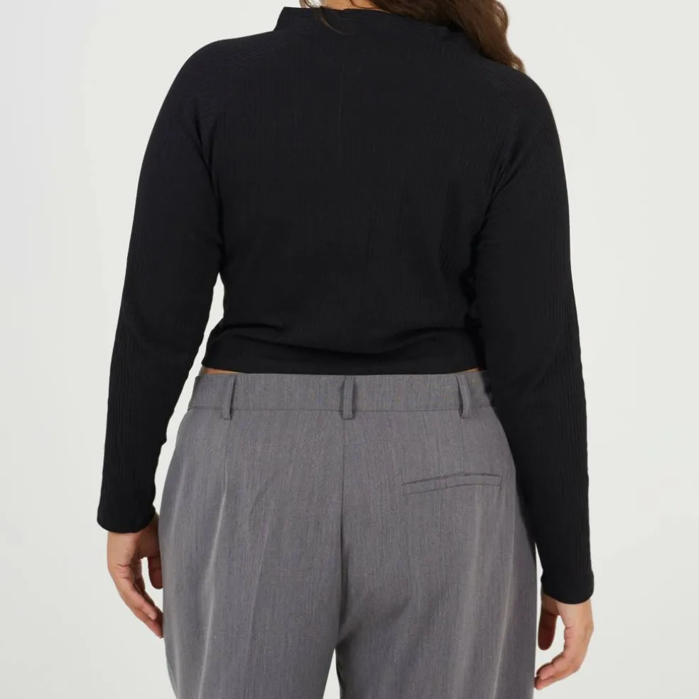 Womens Plus Size Long Sleeve Top with Popper Fastening