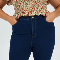 Womens Plus Size Mid Rise Skinny Jean