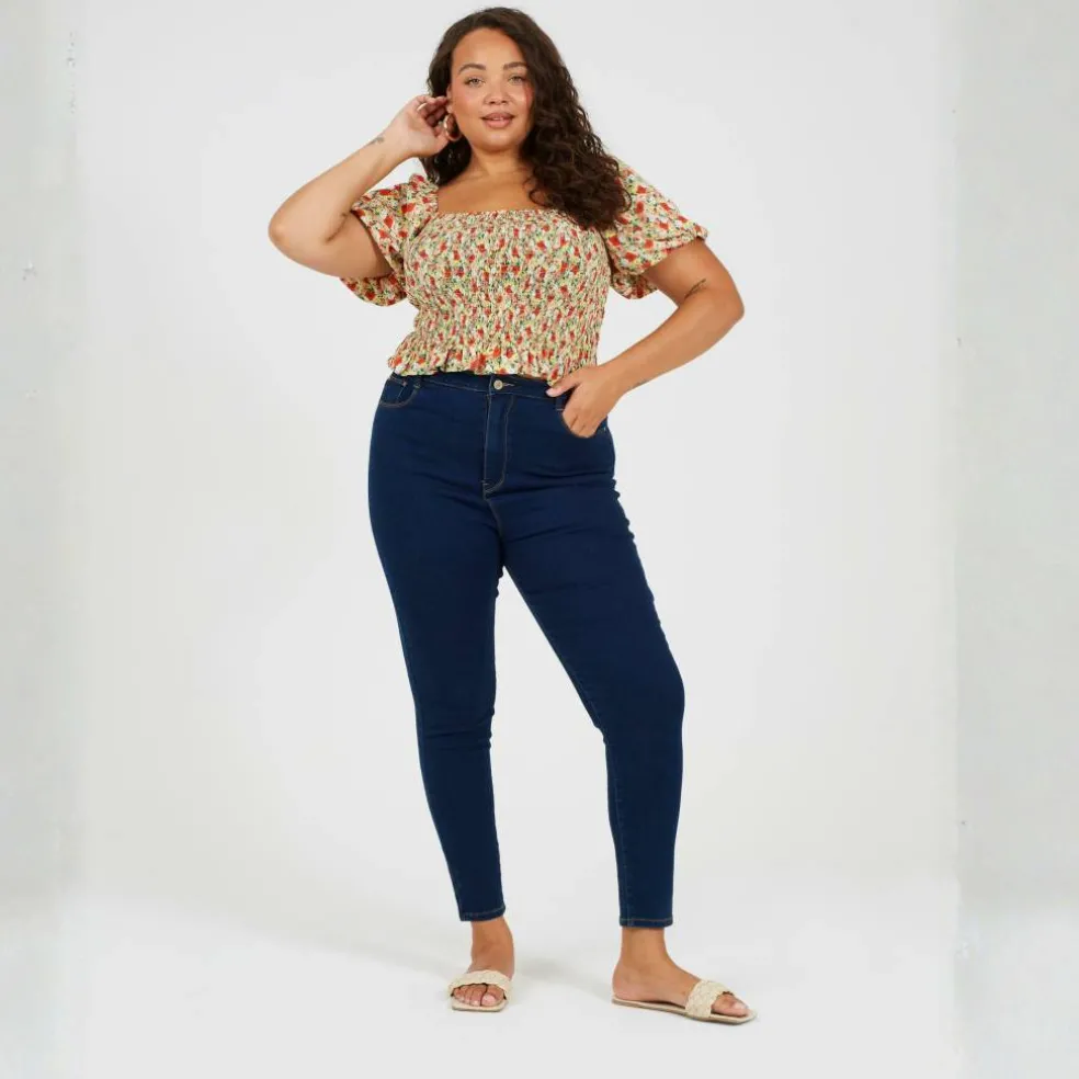 Womens Plus Size Mid Rise Skinny Jean